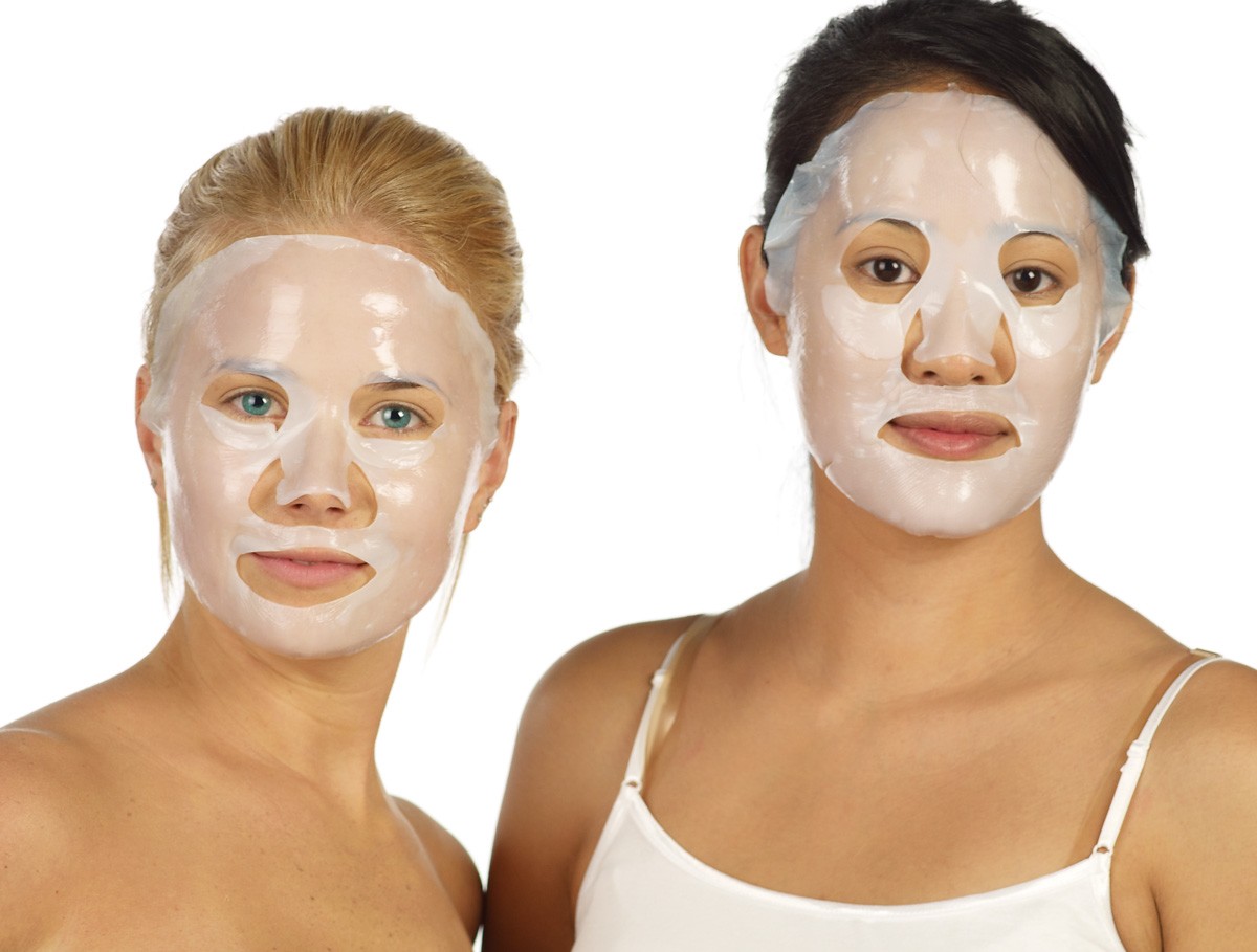 Treat your friends to a mask party!